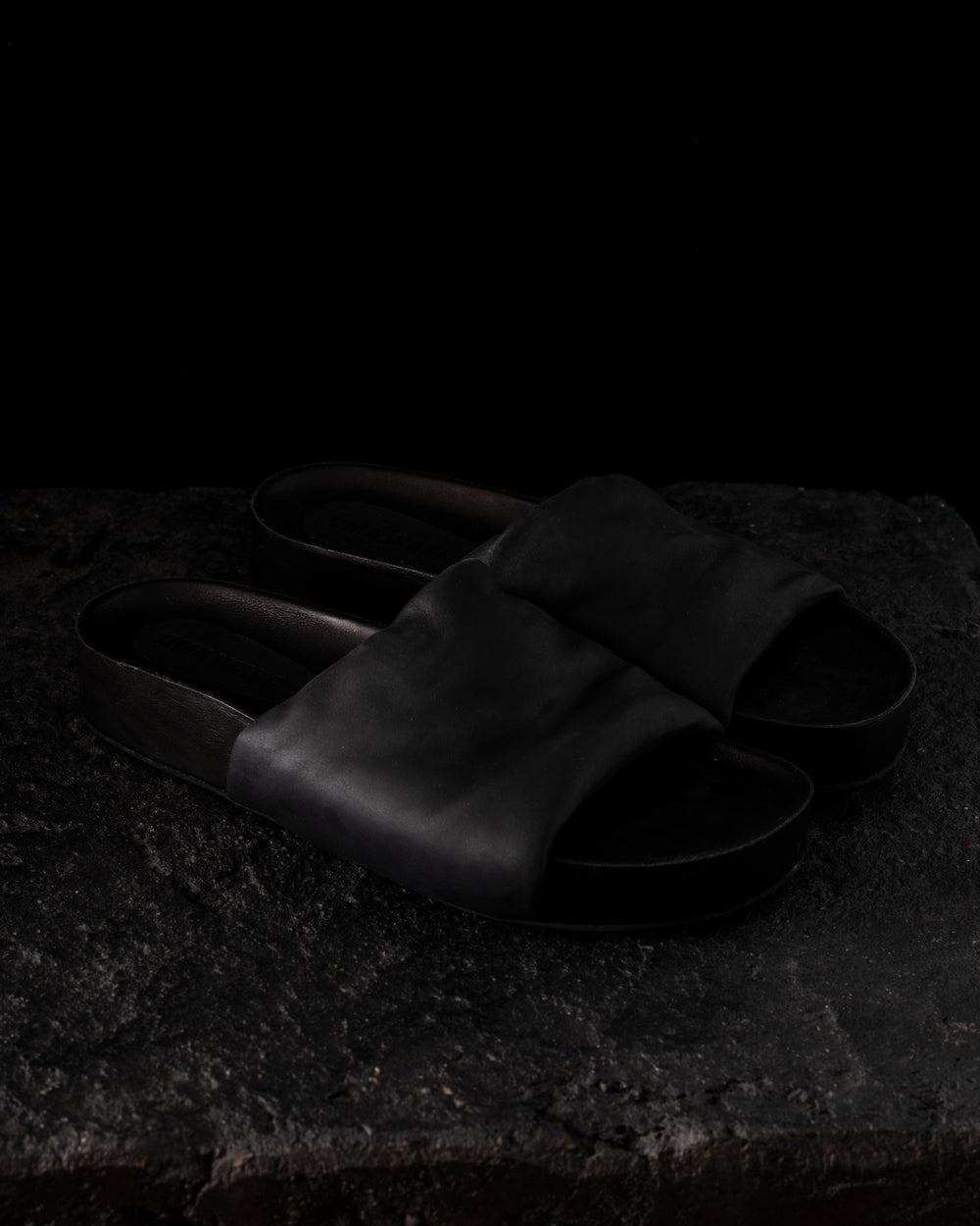 Men Leather Slide Black