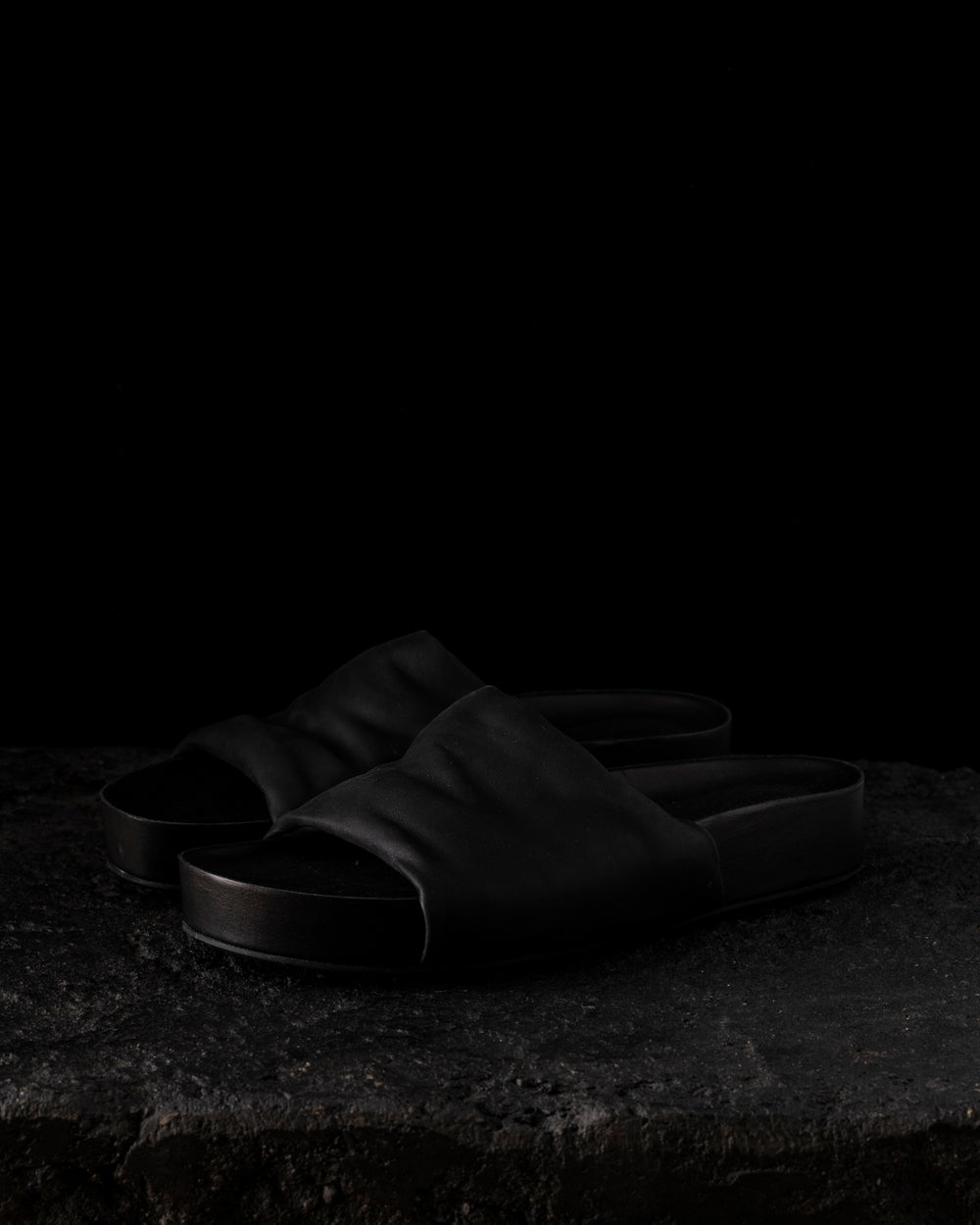 Men Leather Slide Black