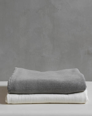 005 Washed Hemp Raw Seamed Bed Cover