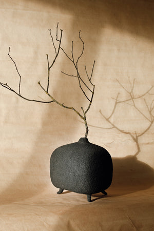 Zima Dark Vase
