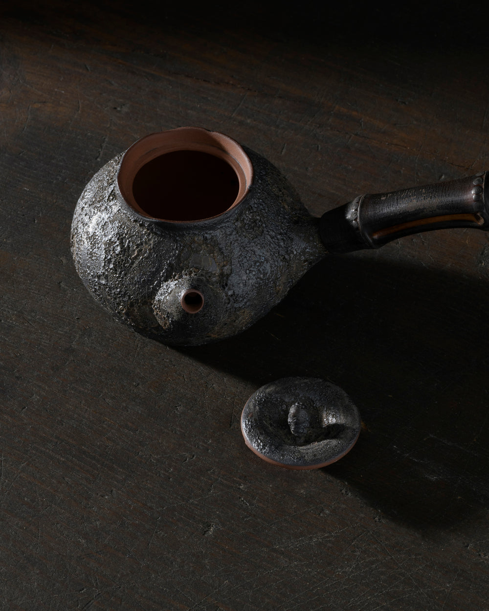 Handcrafted Charcoal Teapot | Bamboo Handle | 250 ML