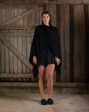 Short Wearable Blanket Cashmere and Hemp Black