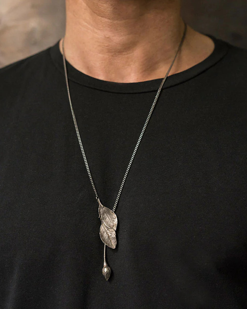 Fine Chain Rosebud