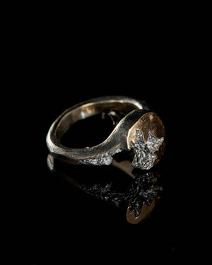Small Gold Crack Ring