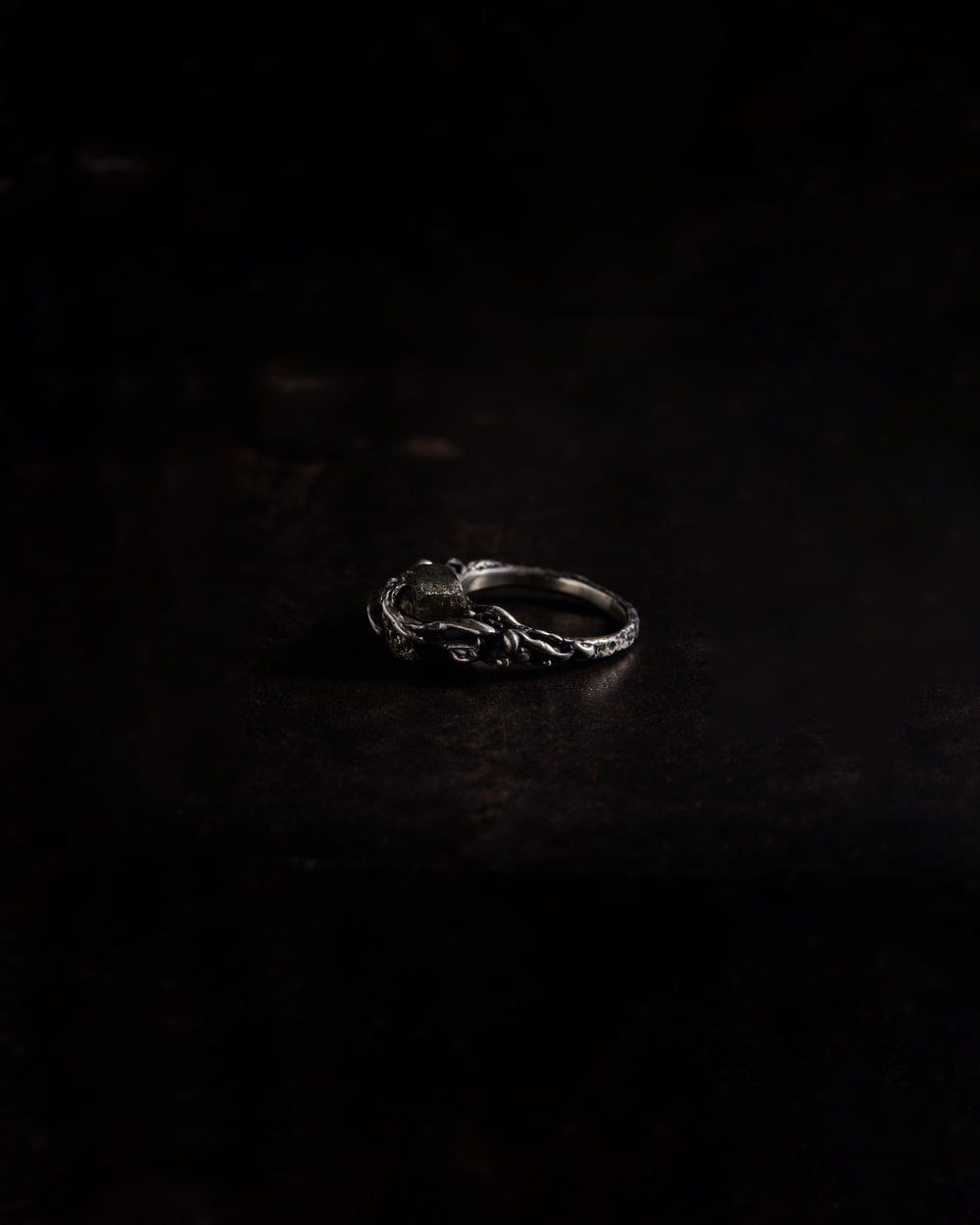 Mer Antique Ring