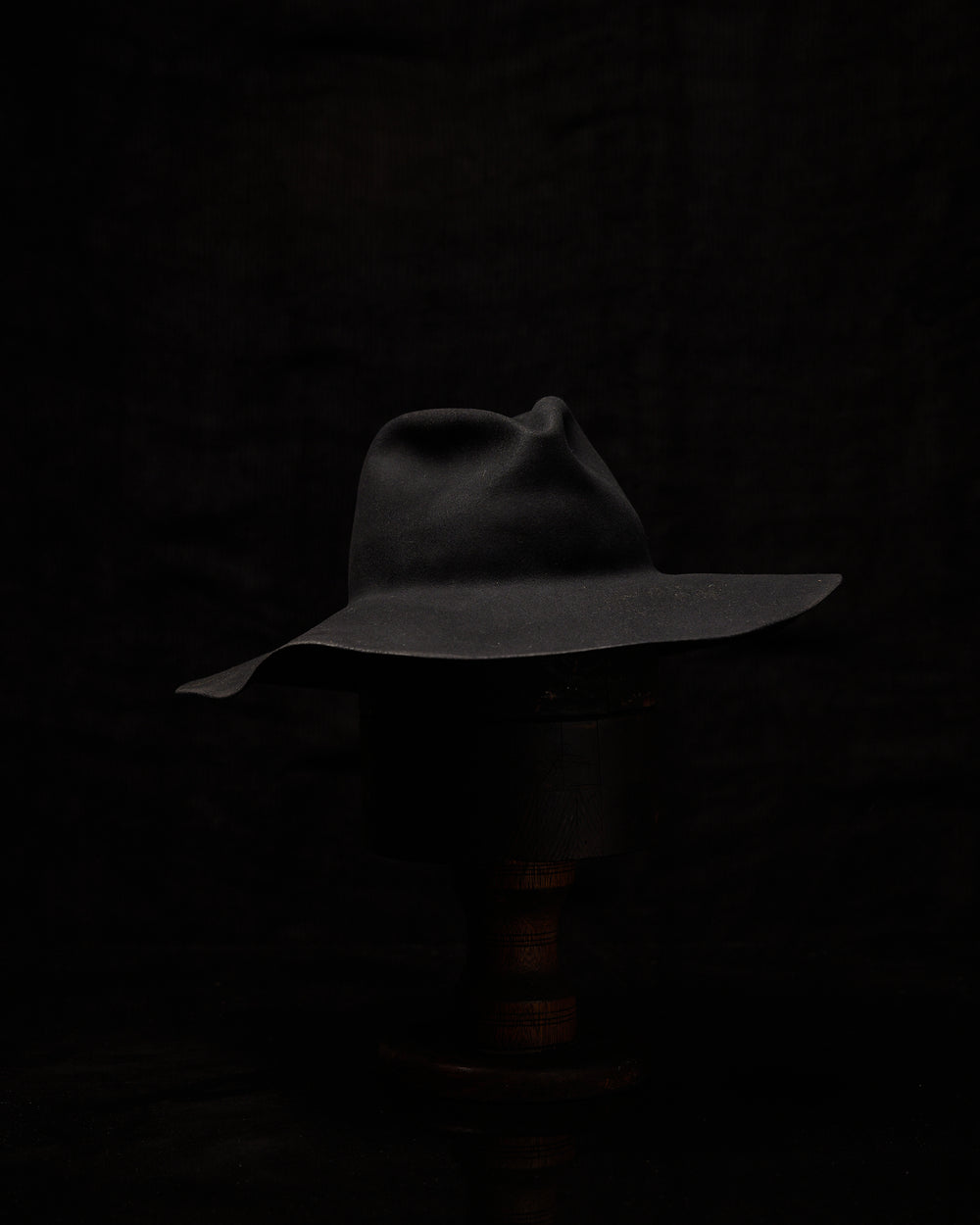 Black Brim Tailored