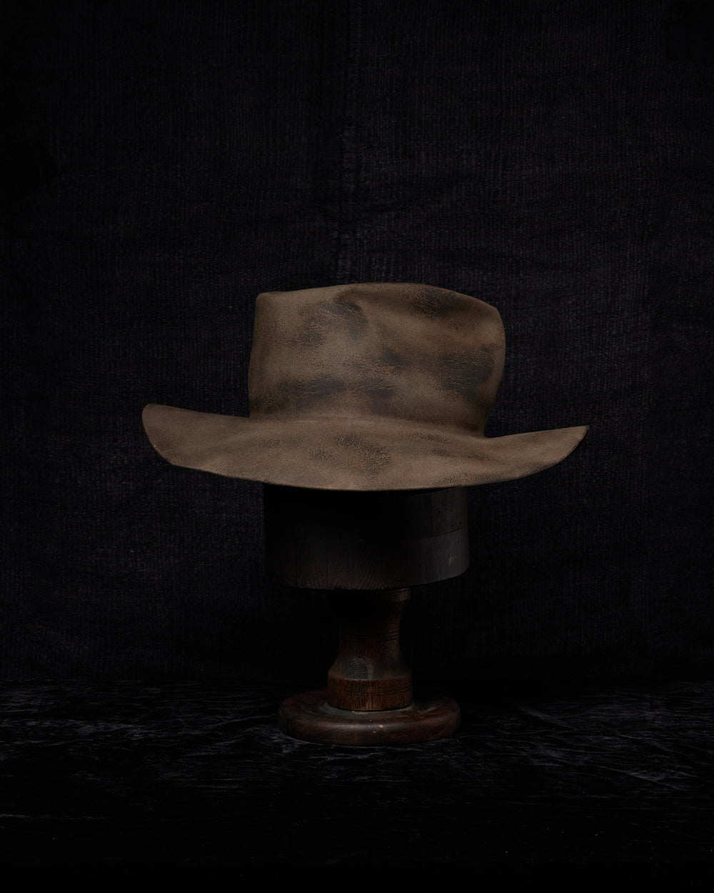 BHB008 - Taupe HB