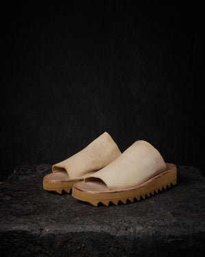 Womens Full Grain Mule Ripple Sole Sandy