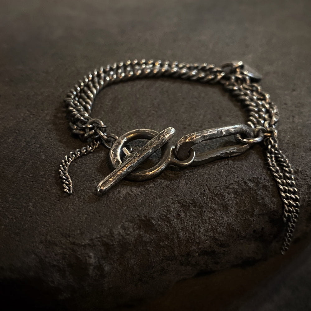 Link Seeker Bracelet 1.0