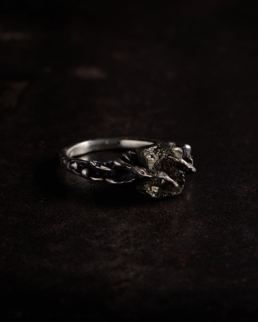 Mer Antique Ring