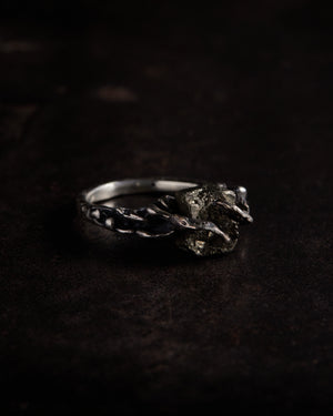 Mer Antique Ring