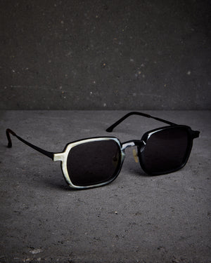 RG1089 - Black and White w/ D. Gray Lens