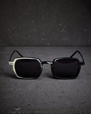 RG1089 - Black and White w/ D. Gray Lens
