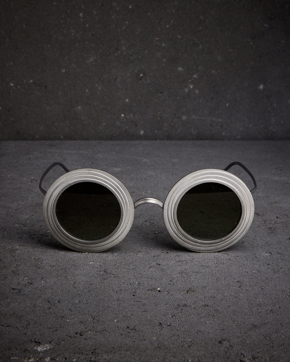 Sahara - RG00UW12 Vintage Gray w/ D. Green Gradient Lens