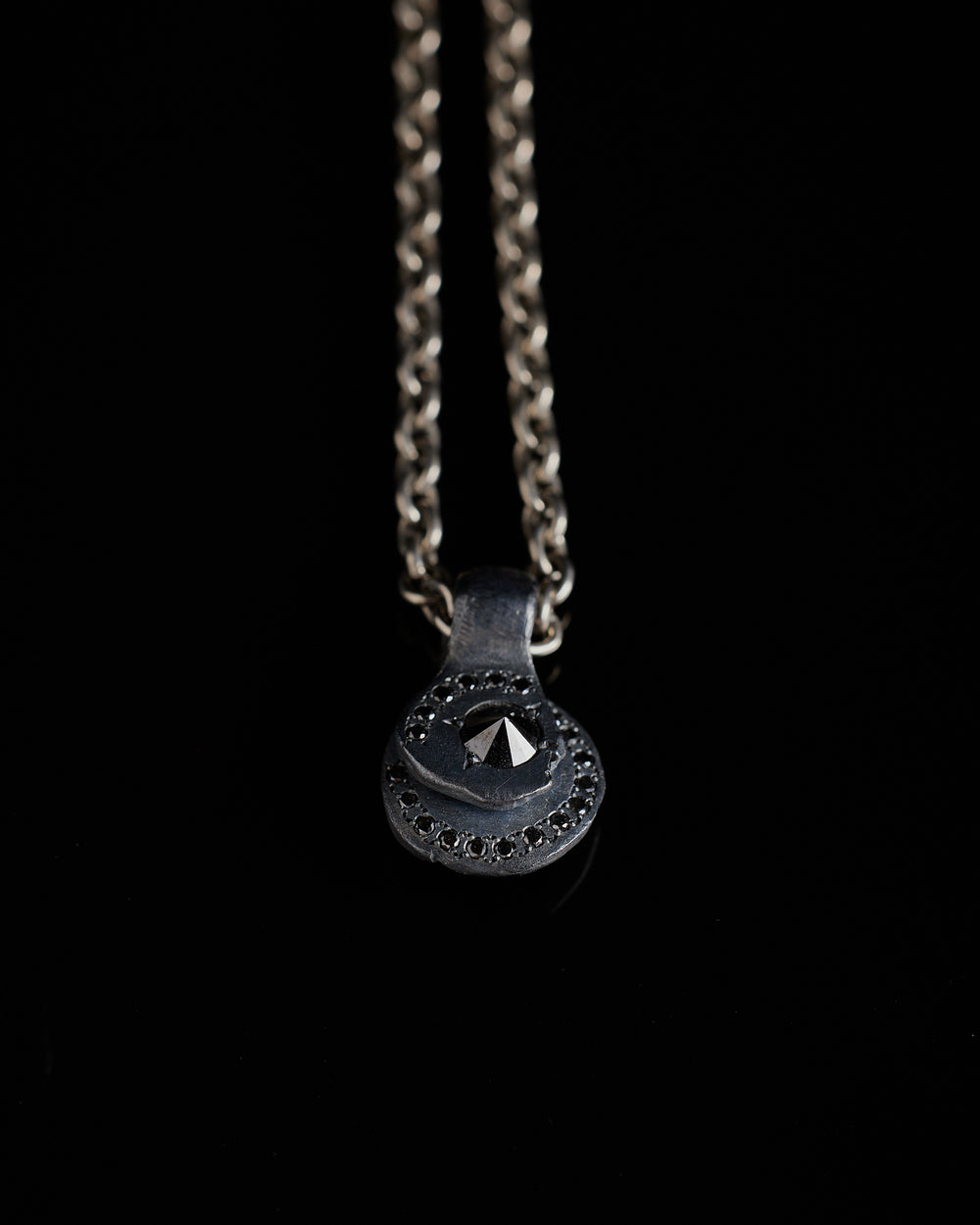 Dark Vesta Necklace