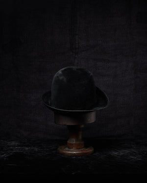 Velvet Hat Limited Edition - Black